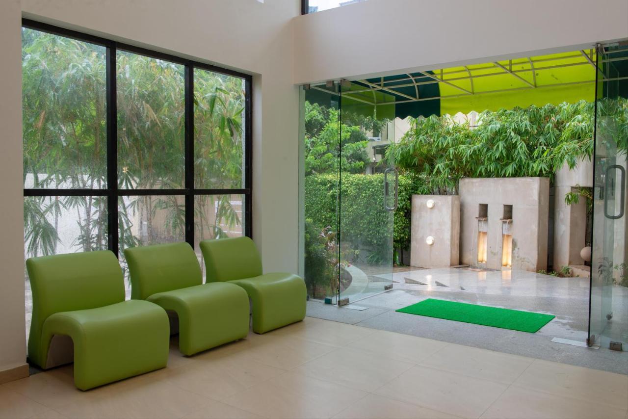 Monarch Montvert Pune Exterior foto